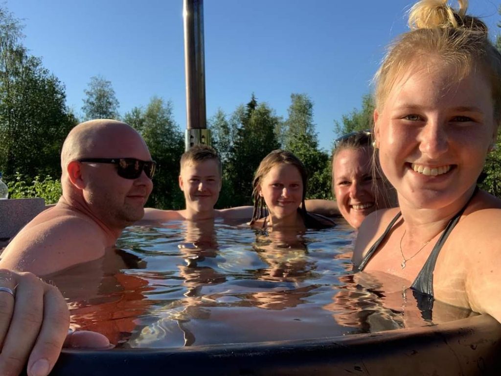 Vuokraa palju vuokramökin tai huvilan pihaan tuotuna