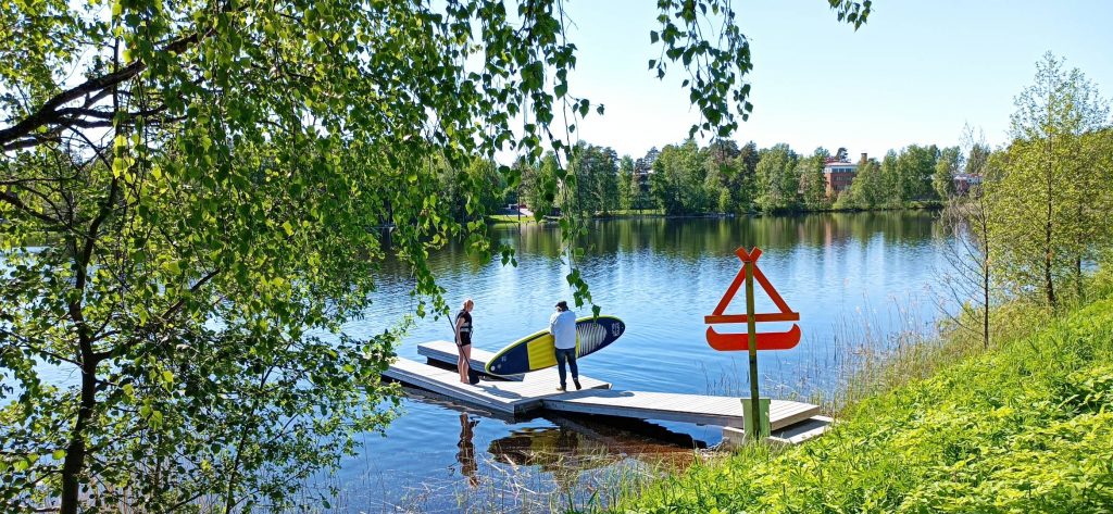 Mäntyharjun vuokraamosta sup-laudat ja lumikengät